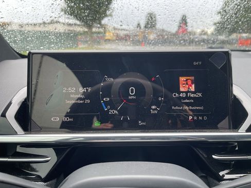 New 2026 GMC Sierra EV Elevation w/ Premium Package AWD/4WD image 11