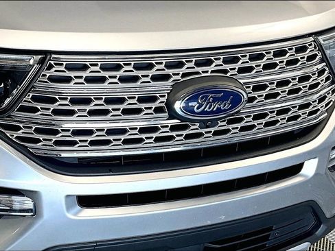 Used 2024 Ford Explorer Limited image 30