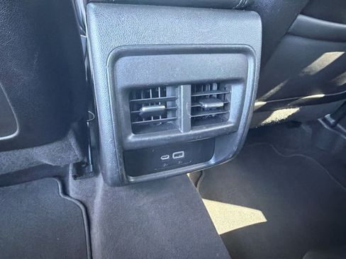 Used 2020 Cadillac XT4 Premium Luxury FWD image 25