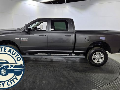 Used 2018 RAM 2500 Tradesman w/ Snow Chief Group image 4