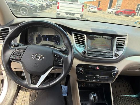 Used 2016 Hyundai Tucson Limited AWD/4WD image 12
