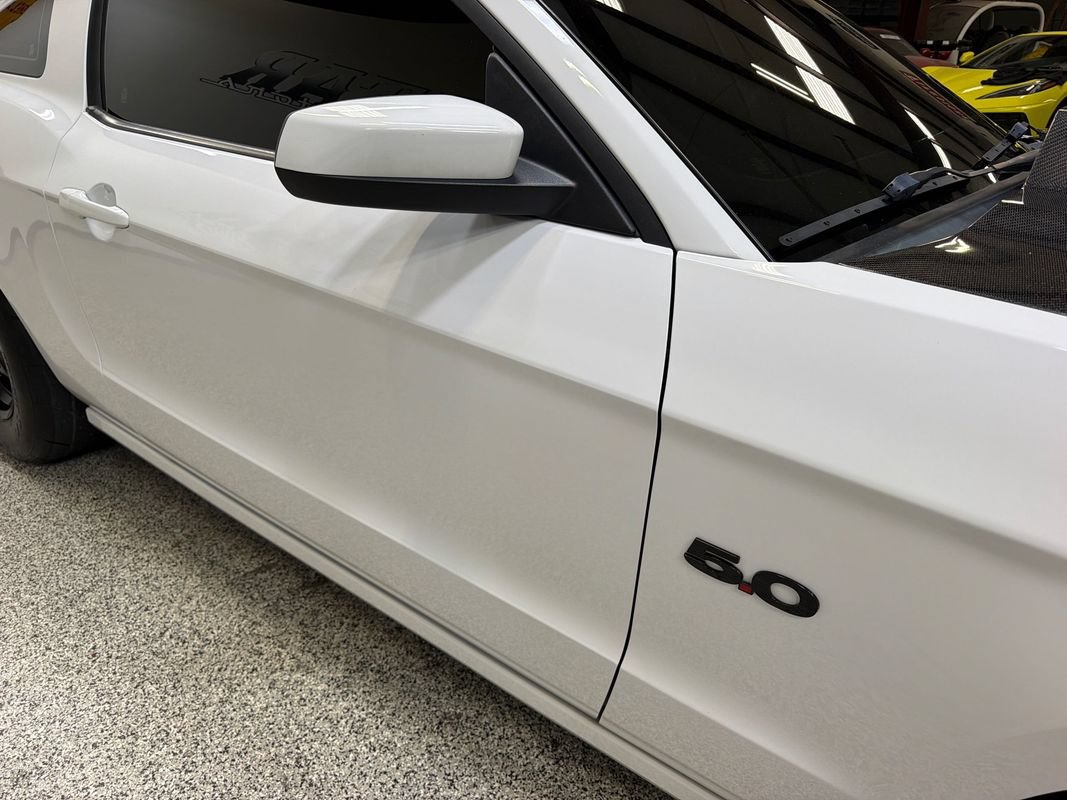 Used 2014 Ford Mustang GT RWD image 33