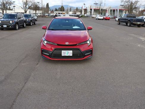 Certified 2020 Toyota Corolla SE image 2