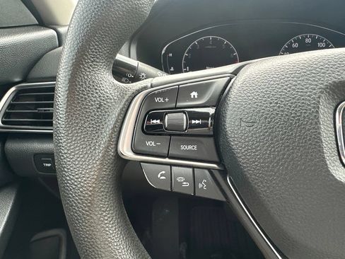 Used 2018 Honda Accord LX image 19