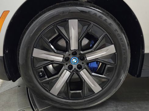 Certified 2024 BMW iX xDrive50 w/ Premium Package AWD/4WD image 14
