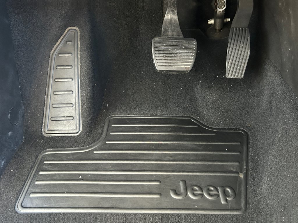Used 2021 Jeep Renegade Sport AWD/4WD image 39