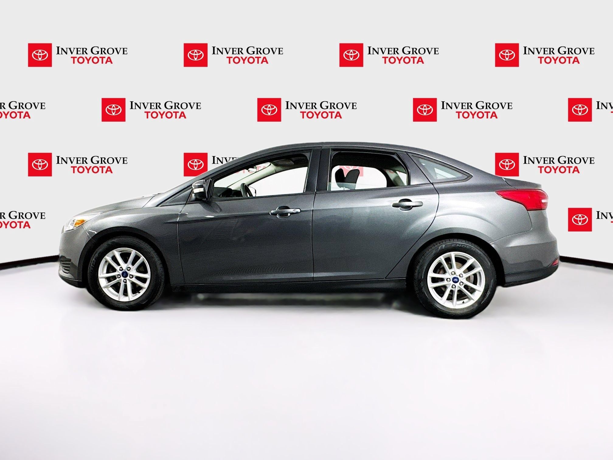 Used 2017 Ford Focus SE FWD image 8