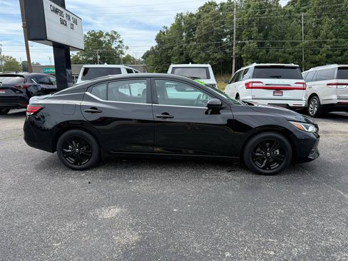 Used 2021 Nissan Sentra SV FWD image 3