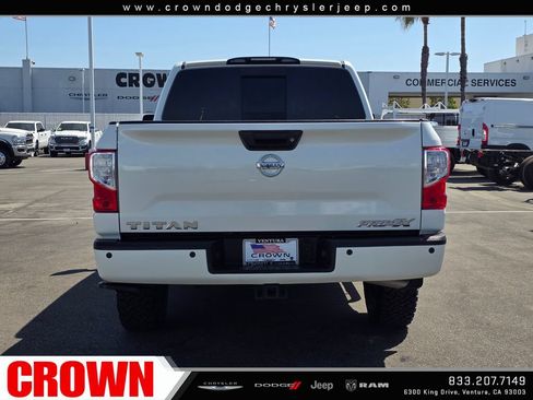 Used 2017 Nissan Titan PRO-4X w/ Pro-4x Convenience Package AWD/4WD image 6