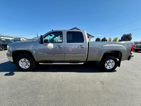 Used 2008 GMC Sierra 2500 SLT w/ Convenience Package AWD/4WD image 2