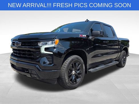 Used 2024 Chevrolet Silverado 1500 RST w/ Z71 Off-Road Package AWD/4WD image 12