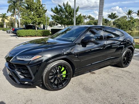 Used 2021 Lamborghini Urus image 11