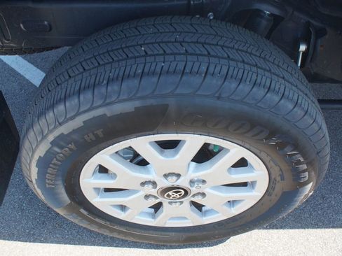 Used 2026 Toyota Tacoma SR5 AWD/4WD image 26