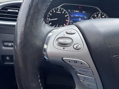 Used 2018 Nissan Murano SL w/ Moonroof Package AWD/4WD image 18