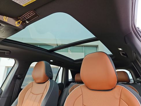 New 2026 Volkswagen Tiguan SEL R-Line image 13