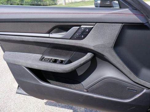 New 2025 Porsche Taycan GTS image 37