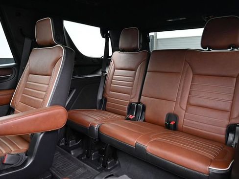 Used 2023 GMC Yukon Denali Ultimate AWD/4WD image 27