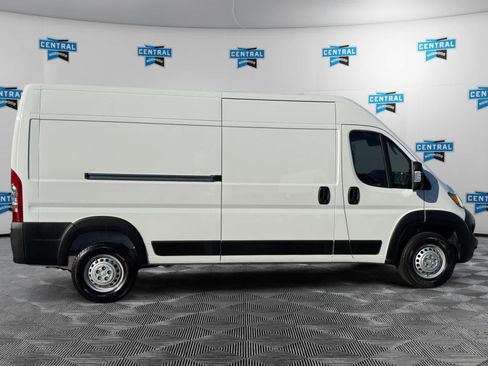 Used 2025 RAM ProMaster 2500 w/ Storage Group image 7