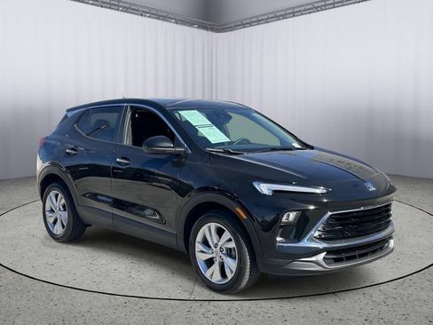 Used 2025 Buick Encore GX Preferred w/ Comfort Package FWD image 5