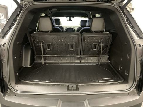 Used 2023 Chevrolet Traverse RS w/ LPO, Floor Liner Package FWD image 20