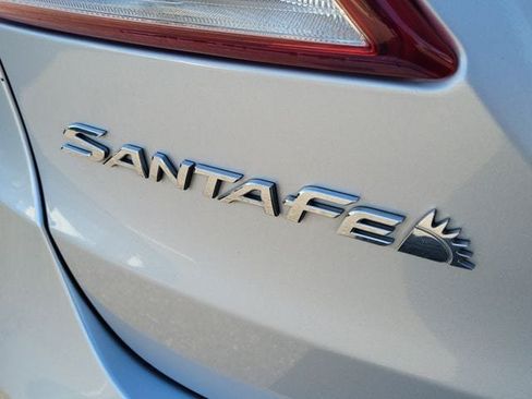 Used 2018 Hyundai Santa Fe SE FWD image 6