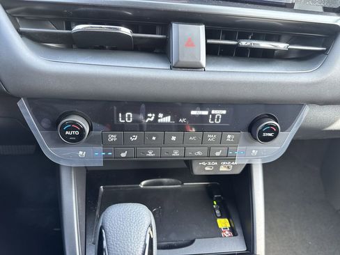 New 2026 Subaru Outback Touring XT AWD/4WD image 17
