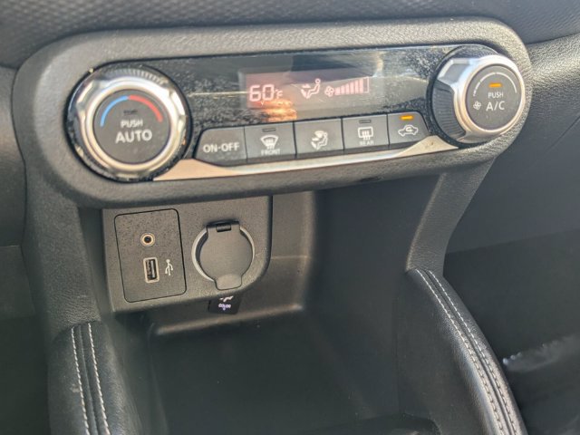 Certified 2020 Nissan Kicks SV w/ Exterior Package FWD image 24