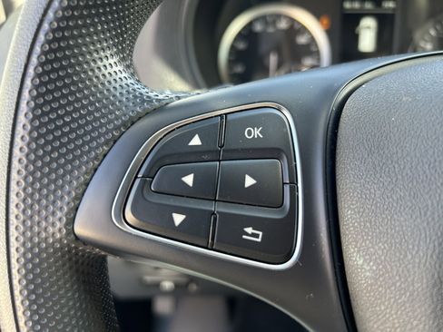 Used 2023 Mercedes-Benz Metris Passenger image 20
