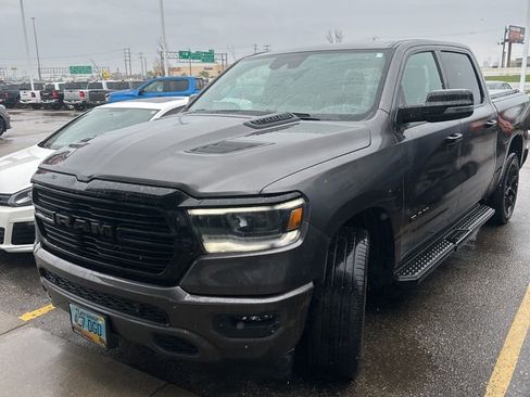Used 2023 RAM 1500 Laramie AWD/4WD image 4