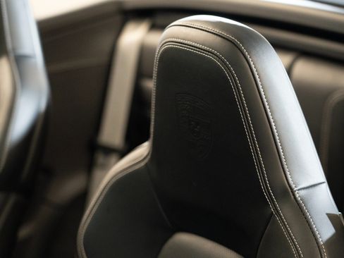 Certified 2022 Porsche 911 Cabriolet image 25