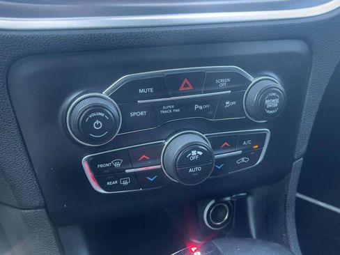 Used 2020 Dodge Charger R/T RWD image 22