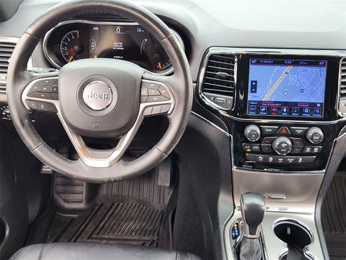 Used 2020 Jeep Grand Cherokee Limited image 30