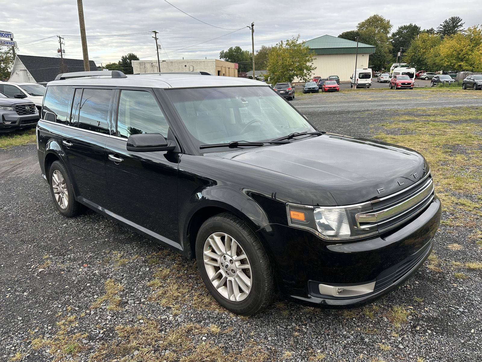 Used 2016 Ford Flex SEL w/ Equipment Group 202A FWD image 2