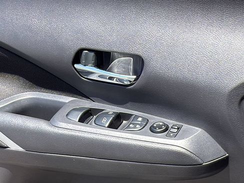 Used 2024 Nissan Kicks SV FWD image 22