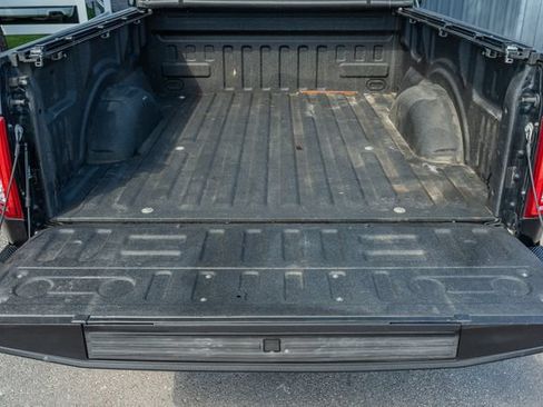 Used 2017 Ford F150 XL w/ Equipment Group 101A Mid RWD image 10