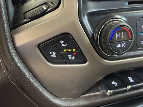 Used 2017 GMC Sierra 3500 Denali w/ Duramax Plus Package image 38