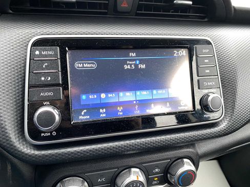 Used 2024 Nissan Kicks S image 18