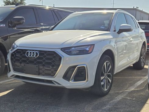 Certified 2023 Audi Q5 2.0T Premium Plus w/ Premium Plus Package AWD/4WD image 6