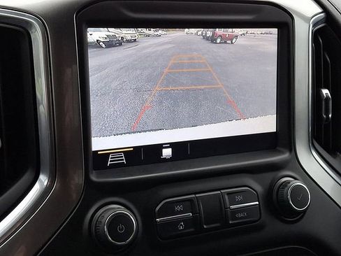 Used 2019 Chevrolet Silverado 1500 LT Trail Boss image 4