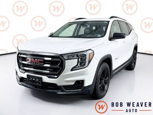 Used 2023 GMC Terrain AT4 AWD/4WD image 3