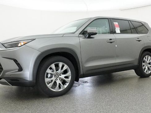 New 2026 Toyota Grand Highlander FWD image 40