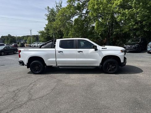 Used 2021 Chevrolet Silverado 1500 LT Trail Boss w/ Convenience Package II AWD/4WD image 4