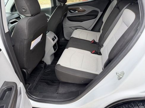 Used 2021 GMC Terrain SLE w/ Driver Convenience Package image 12