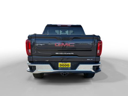 Used 2022 GMC Sierra 1500 SLT w/ SLT Premium Plus Package AWD/4WD image 4