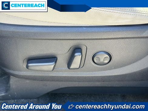 Used 2022 Hyundai Palisade SEL w/ Premium Package AWD/4WD image 16