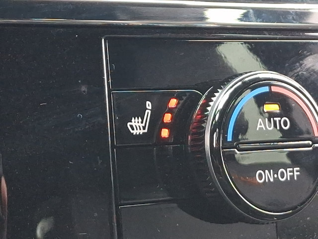 Used 2025 Nissan Pathfinder Rock Creek AWD/4WD image 14