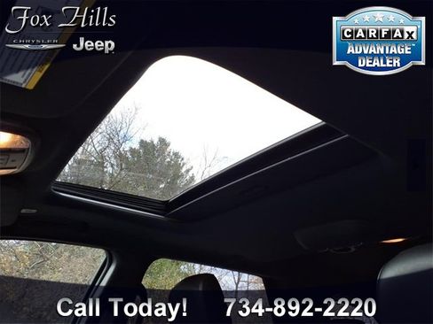 Used 2021 Dodge Durango R/T w/ Technology Group image 17