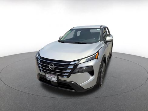 Used 2025 Nissan Rogue SV FWD image 7