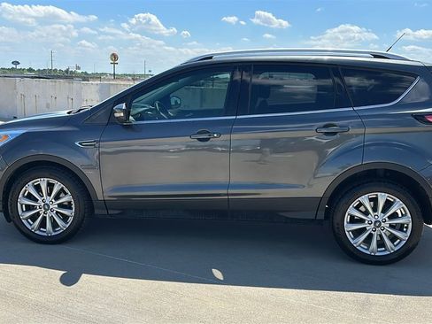 Used 2017 Ford Escape Titanium FWD image 8