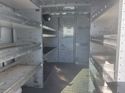 Used 2012 Mercedes-Benz Sprinter 2500 image 13